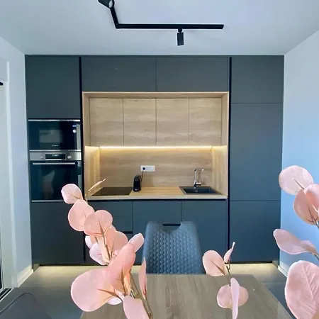 Apartment Marina Bay - Exclusive With Private Pool And Adriatic Sea View Tucepi